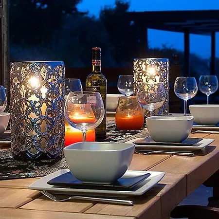 别墅 Arcadia, Kallepia