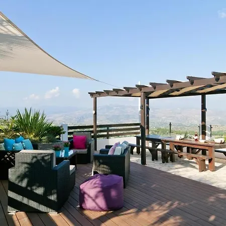 别墅 Arcadia, Kallepia