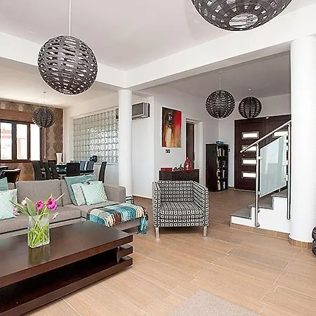 Arcadia, Kallepia Villa