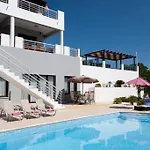 Villa Arcadia, Kallepia *